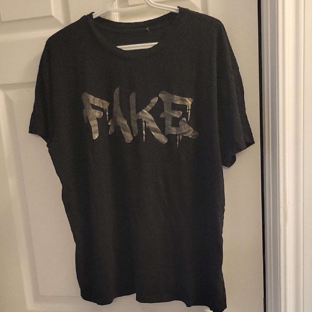 Oversize FAKE Lg T Shirt